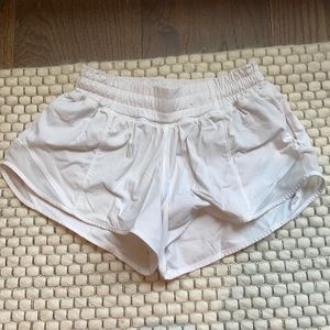 Lulu size 2 white shorts
